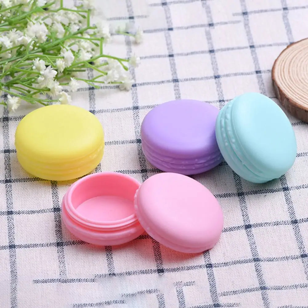 Portable Mini Cream Box Colourful Candy Color Macaron Dispense Jar Macaron Shape Refillable Cosmetic Sub-bottling Box Travel