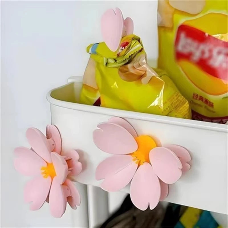 Sakura Magnetic Fridge Magnet Seal Clip, Petal Sealing Clip, Magnetic Fridge Sticker, Snack Clip, Flower Decoration (Copy)